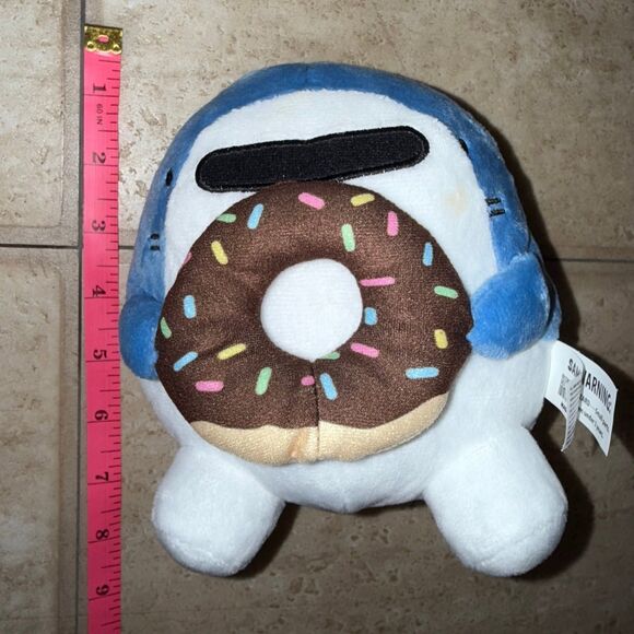 SAMEZU Nom Nom Shark Plush - Picture 6 of 6